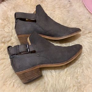 Dolce Vita gray leather boots